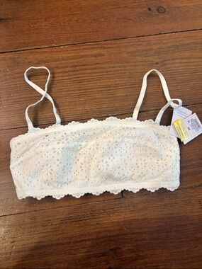 Auden White Eyelet Lace Bandeau Bra